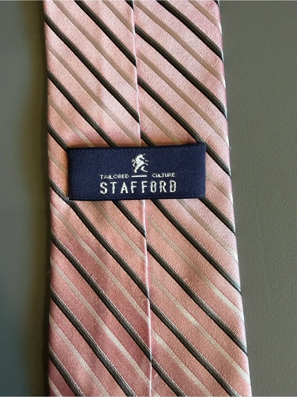 Stafford- Pink Striped Men’s Necktie